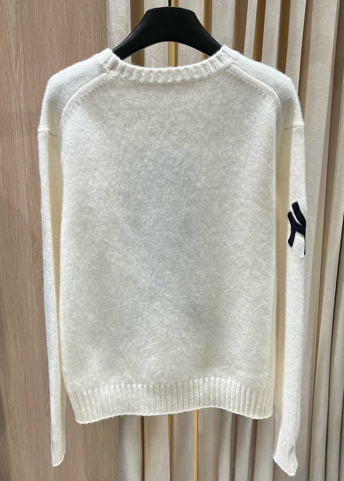 wg.luxury- R18ph embroidery wool 2colour item:E-F140I2728-2H